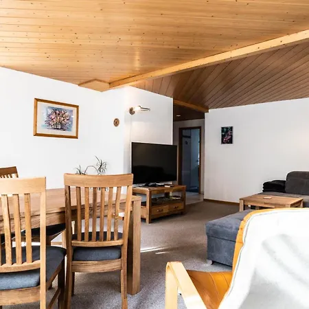 Apartamento Haus Binelti, *