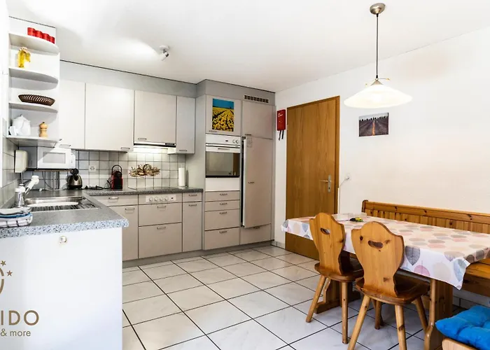 Haus Binelti, * Fiesch